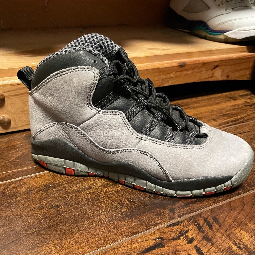 Mint Jordan’s. Like new condition.
